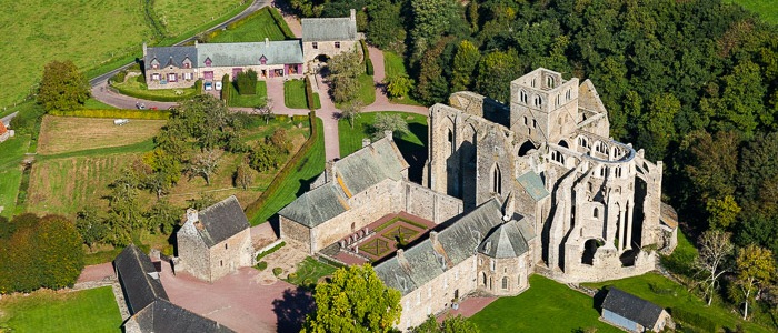 L'Abbaye d'Hambye L'Abbaye d'Hambye